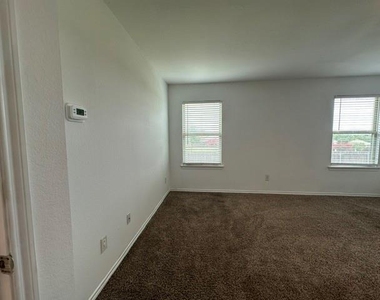 1202 Meadow Wood - Photo Thumbnail 20