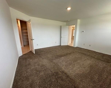 1202 Meadow Wood - Photo Thumbnail 22
