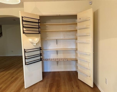 2106 Millwood Drive - Photo Thumbnail 8