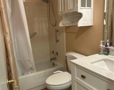 2106 Millwood Drive - Photo Thumbnail 14