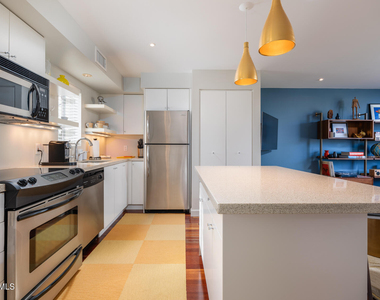 7601 E 2nd Street - Photo Thumbnail 5