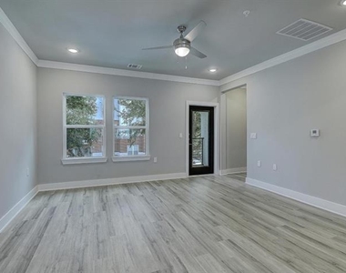 3316 Santee Street - Photo Thumbnail 5
