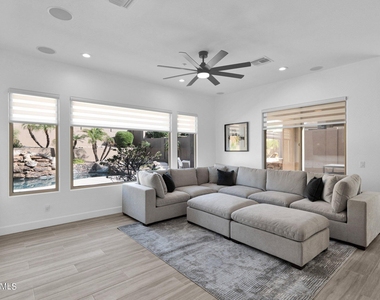 11416 E Autumn Sage Drive - Photo Thumbnail 8
