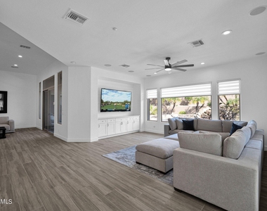 11416 E Autumn Sage Drive - Photo Thumbnail 9