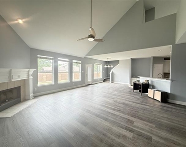 11021 Firefly Lane - Photo Thumbnail 9
