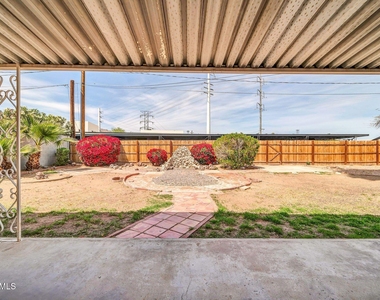 6420 E Windsor Avenue - Photo Thumbnail 7
