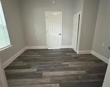 3501 Latimer Street - Photo Thumbnail 7