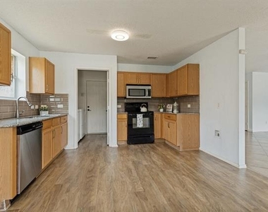6612 Waterhill Lane - Photo Thumbnail 7