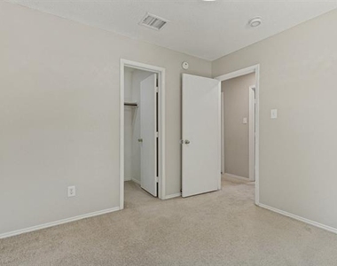 6612 Waterhill Lane - Photo Thumbnail 16