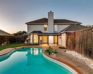 4532 Crown Ridge Drive - Photo Thumbnail 24