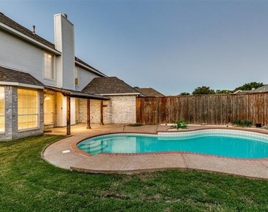 4532 Crown Ridge Drive - Photo Thumbnail 23