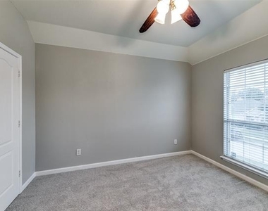4532 Crown Ridge Drive - Photo Thumbnail 15
