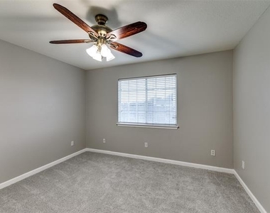 4532 Crown Ridge Drive - Photo Thumbnail 16