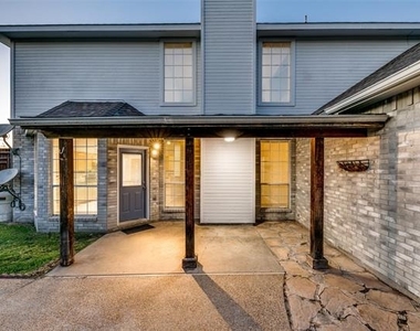 4532 Crown Ridge Drive - Photo Thumbnail 21