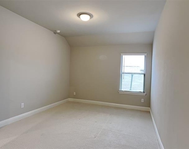 8262 Ottowa Ridge - Photo Thumbnail 11