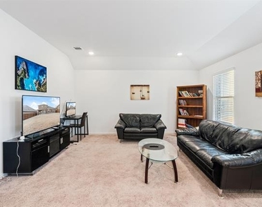 1308 Parkdale Street - Photo Thumbnail 18