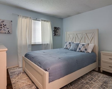 6713 Windwillow Drive - Photo Thumbnail 16