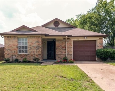 6713 Windwillow Drive - Photo Thumbnail 3
