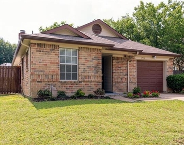 6713 Windwillow Drive - Photo Thumbnail 4