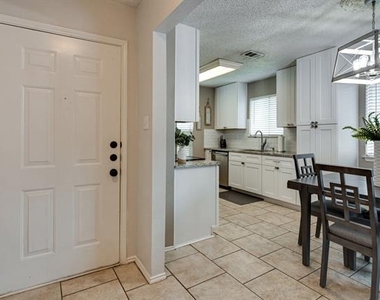 6713 Windwillow Drive - Photo Thumbnail 6