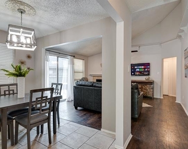 6713 Windwillow Drive - Photo Thumbnail 5