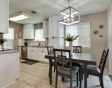 6713 Windwillow Drive - Photo Thumbnail 7