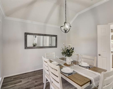 6302 Mount Vernon Drive - Photo Thumbnail 7