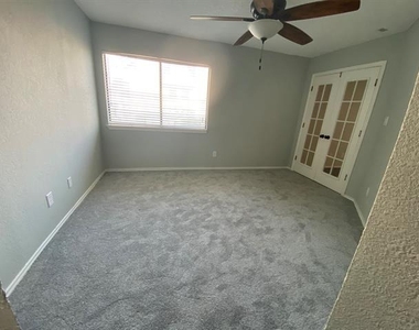 2311 Balsam Drive - Photo Thumbnail 3