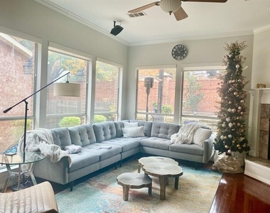2917 Waterford Drive - Photo Thumbnail 15