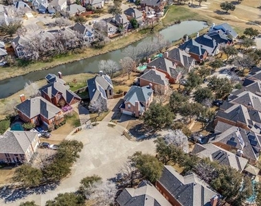2917 Waterford Drive - Photo Thumbnail 29