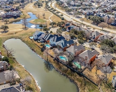 2917 Waterford Drive - Photo Thumbnail 32