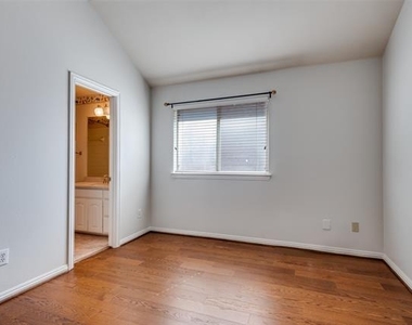 2917 Waterford Drive - Photo Thumbnail 23