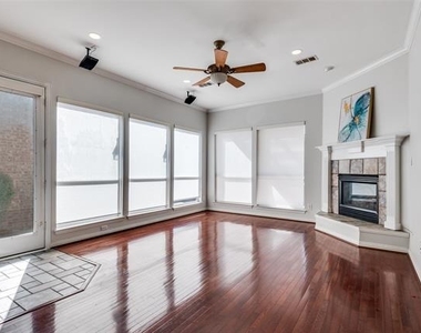 2917 Waterford Drive - Photo Thumbnail 5