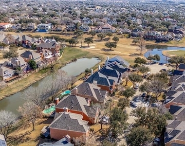 2917 Waterford Drive - Photo Thumbnail 31