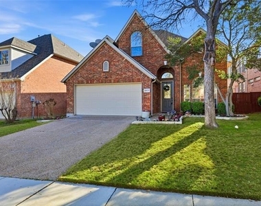 2917 Waterford Drive - Photo Thumbnail 1