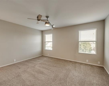 913 Greene Way - Photo Thumbnail 16
