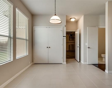 913 Greene Way - Photo Thumbnail 13