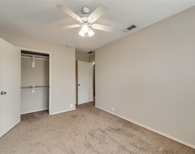 913 Greene Way - Photo Thumbnail 23