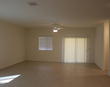 288 W Tropical Drive - Photo Thumbnail 7