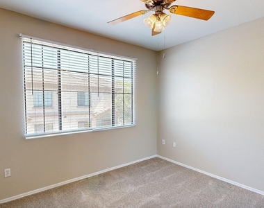2100 N 145th Avenue - Photo Thumbnail 6