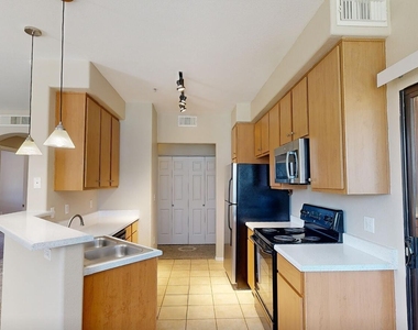 2100 N 145th Avenue - Photo Thumbnail 3