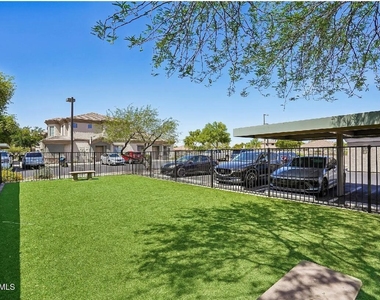 2100 N 145th Avenue - Photo Thumbnail 16