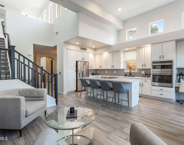 28990 N White Feather Lane - Photo Thumbnail 4