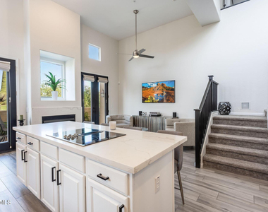 28990 N White Feather Lane - Photo Thumbnail 7