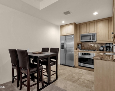 7131 E Rancho Vista Drive - Photo Thumbnail 17