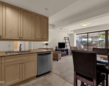 7131 E Rancho Vista Drive - Photo Thumbnail 21