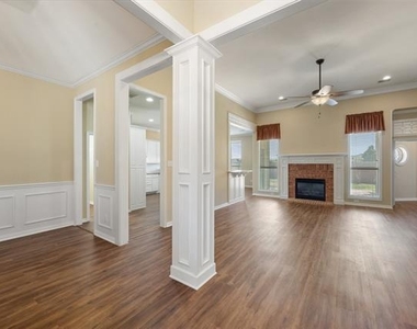 1106 Brook Arbor Drive - Photo Thumbnail 4