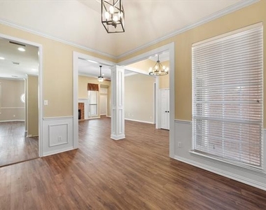1106 Brook Arbor Drive - Photo Thumbnail 6