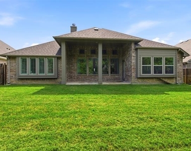 510 Royal Oaks Lane - Photo Thumbnail 24
