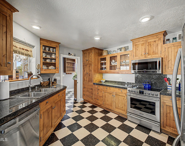 1935 E Tanya Road - Photo Thumbnail 18